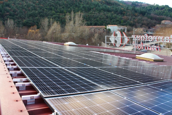 Panneaux solaires en autoconsommation du Carrefour de Bessèges.
